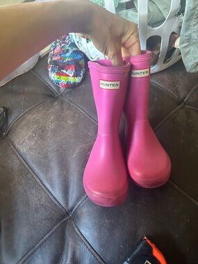 Hunter Kids Hot Pink Classic Rubber Rain Boots